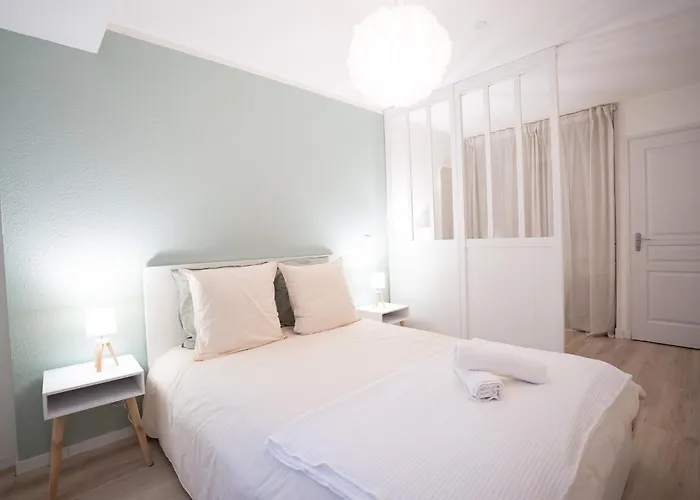 Centre De 2min Gare Apartamento
